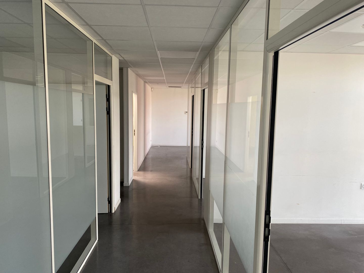 local d'activités de 295m², La Farlède (Var)