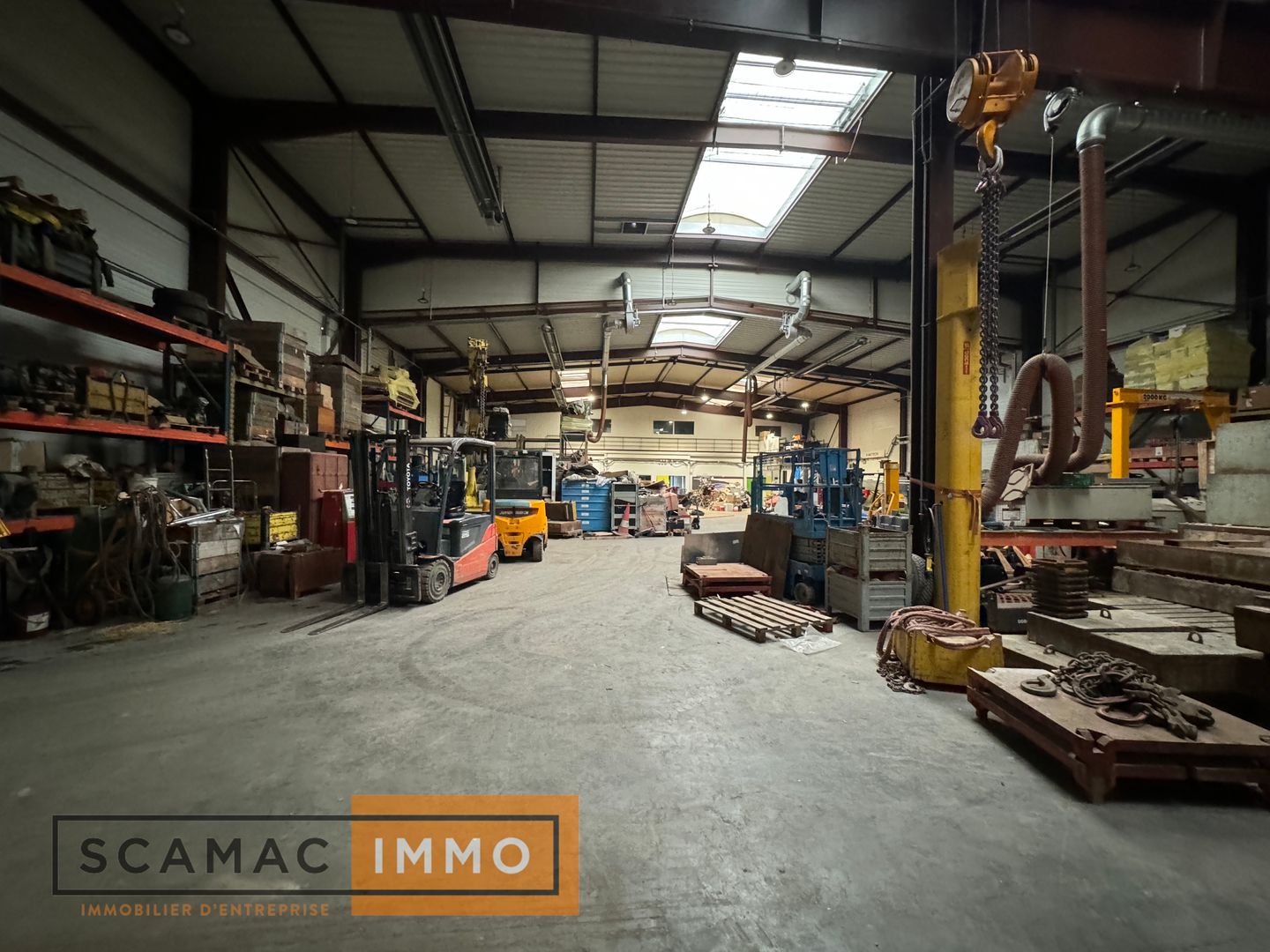 entrepôt de 1 605m², Linas (Essonne)