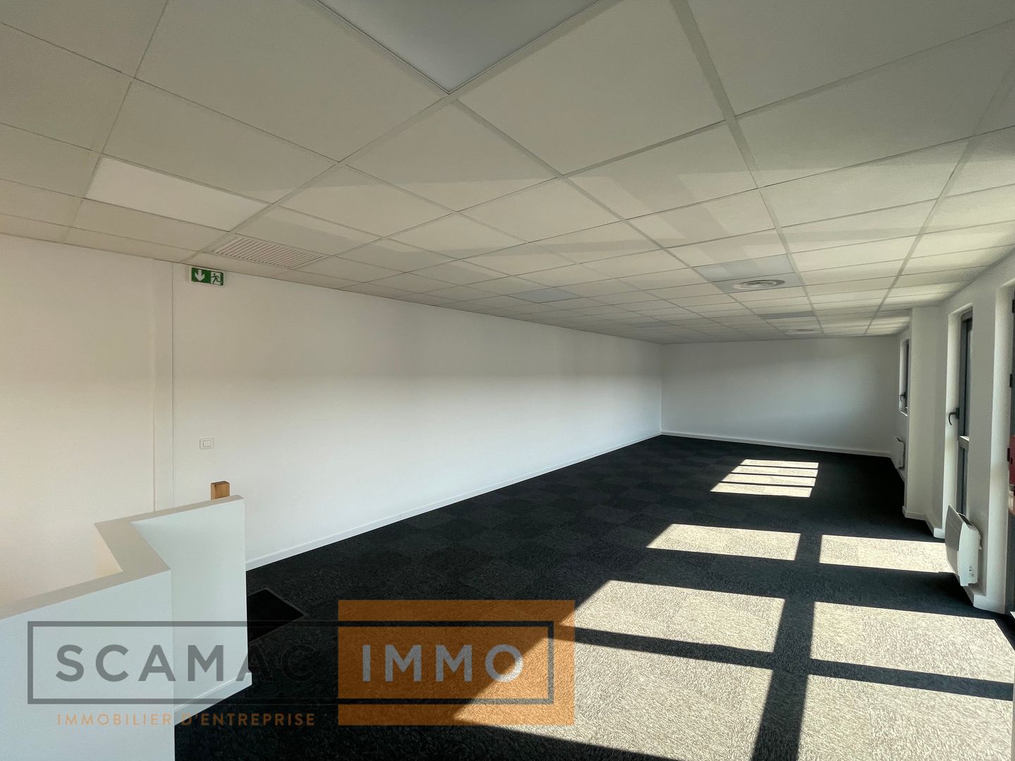 local d'activités de 290m², Lieusaint (Seine-et-Marne)