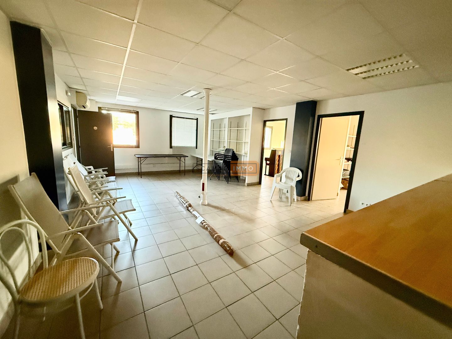 entrepôt de 276m², Fréjus (Var)