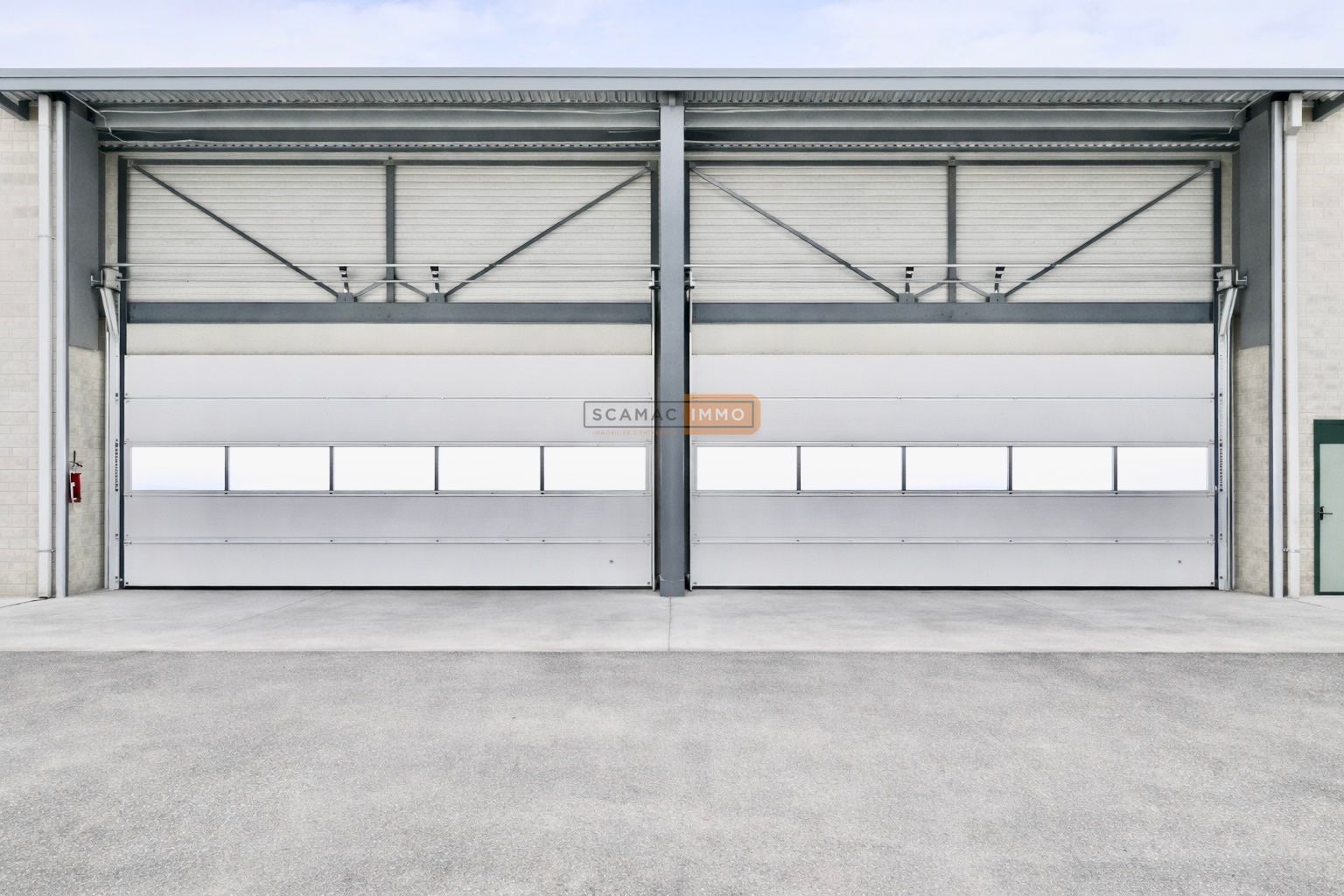 entrepôt de 176m², Fréjus (Var)