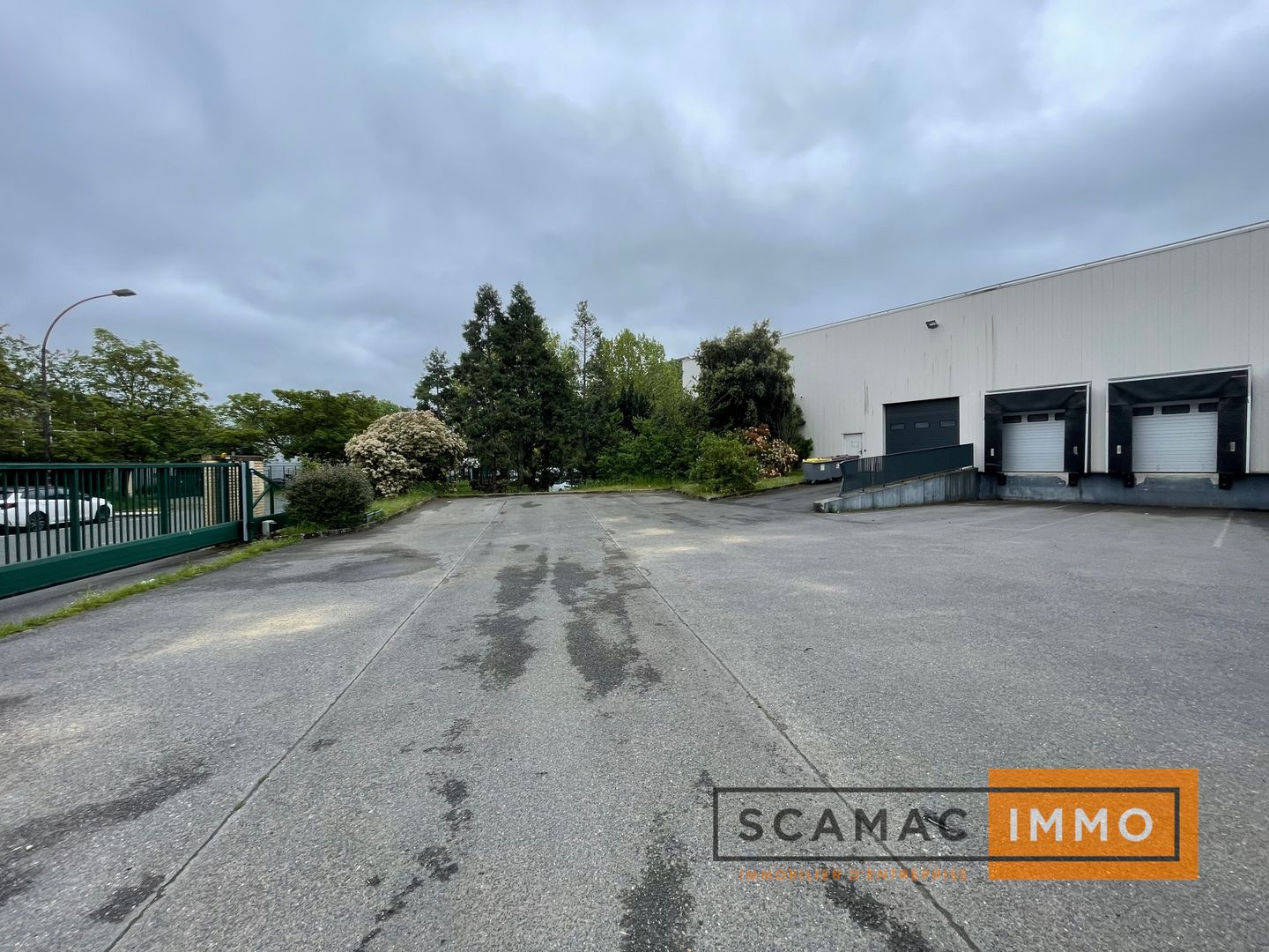 local d'activités de 5 186m², Créteil (Val-de-Marne)