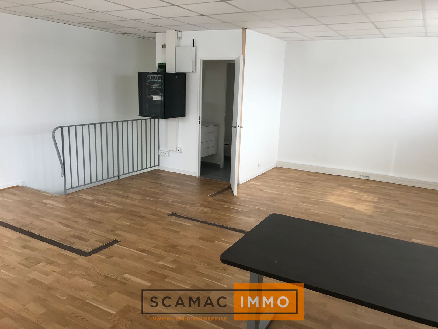 bureau de 130m², Les Milles (Bouches-du-Rhône)