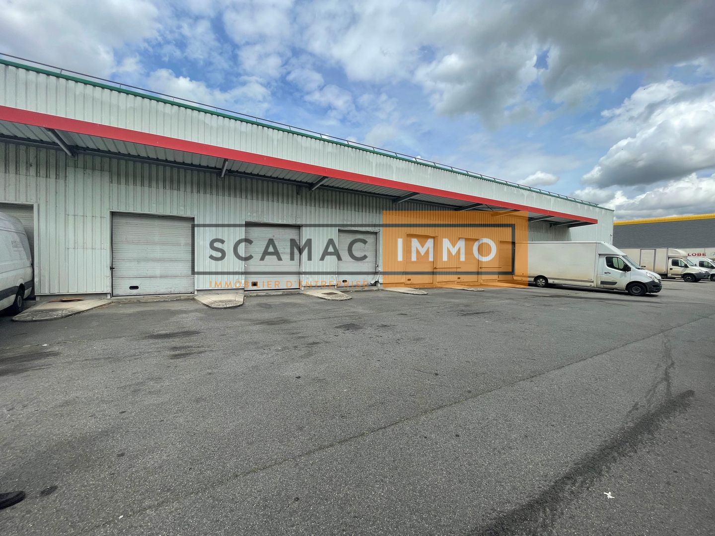 local d'activités de 2 800m², Mitry-Mory (Seine-et-Marne)