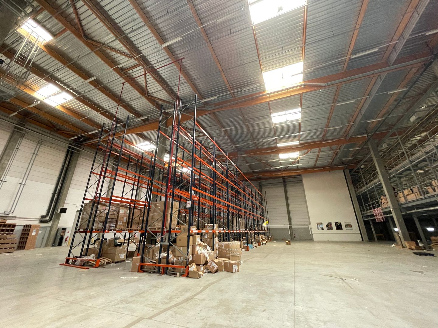 entrepôt de 13&nbsp;096m², Lognes (Seine-et-Marne)