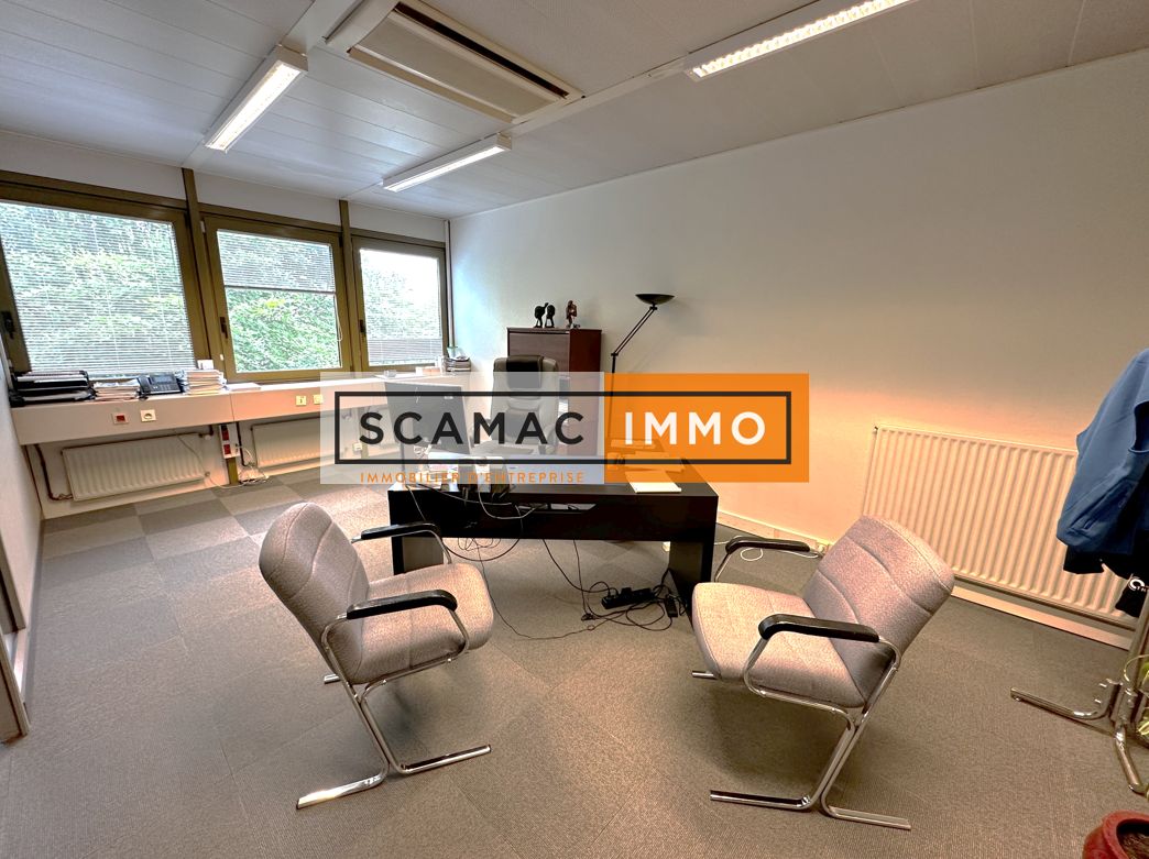 local d'activités de 3&nbsp;256m², Croissy-Beaubourg (Seine-et-Marne)