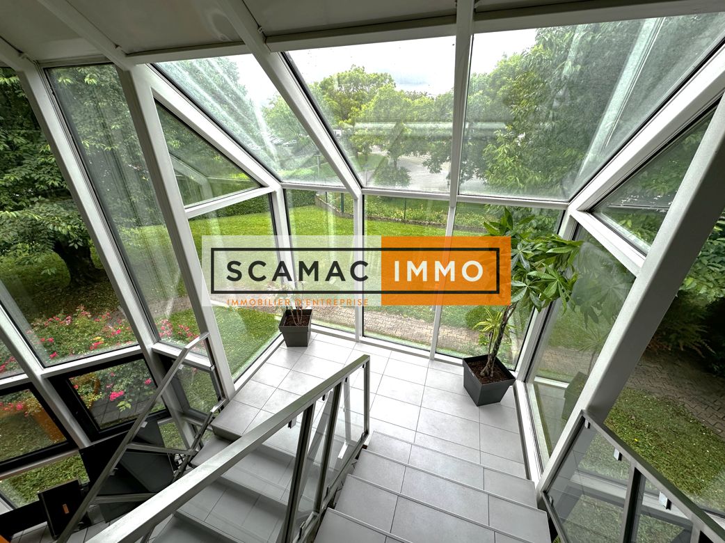 local d'activités de 3&nbsp;256m², Croissy-Beaubourg (Seine-et-Marne)