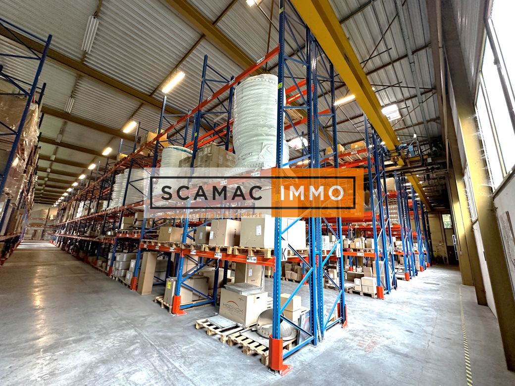 local d'activités de 3&nbsp;256m², Croissy-Beaubourg (Seine-et-Marne)