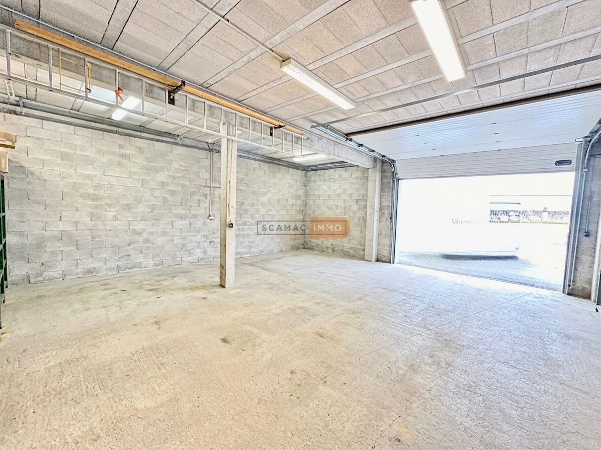 local d'activités de 190m², Le Muy (Var)