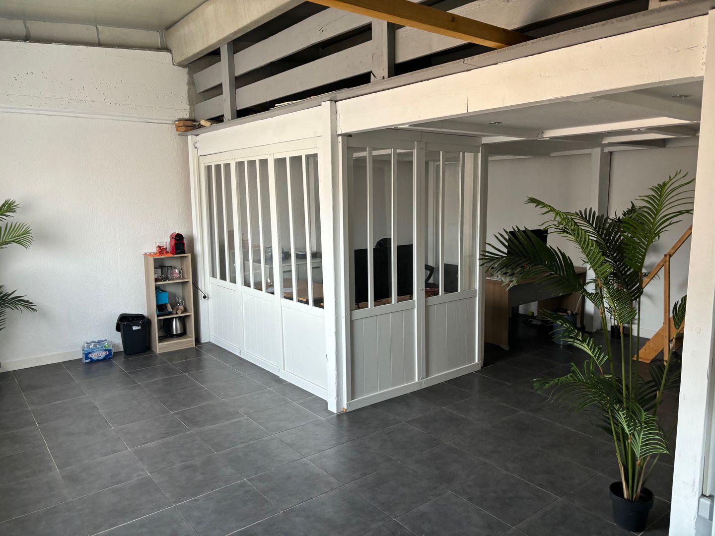 local d'activités de 55m², Puget-sur Argens (Var)