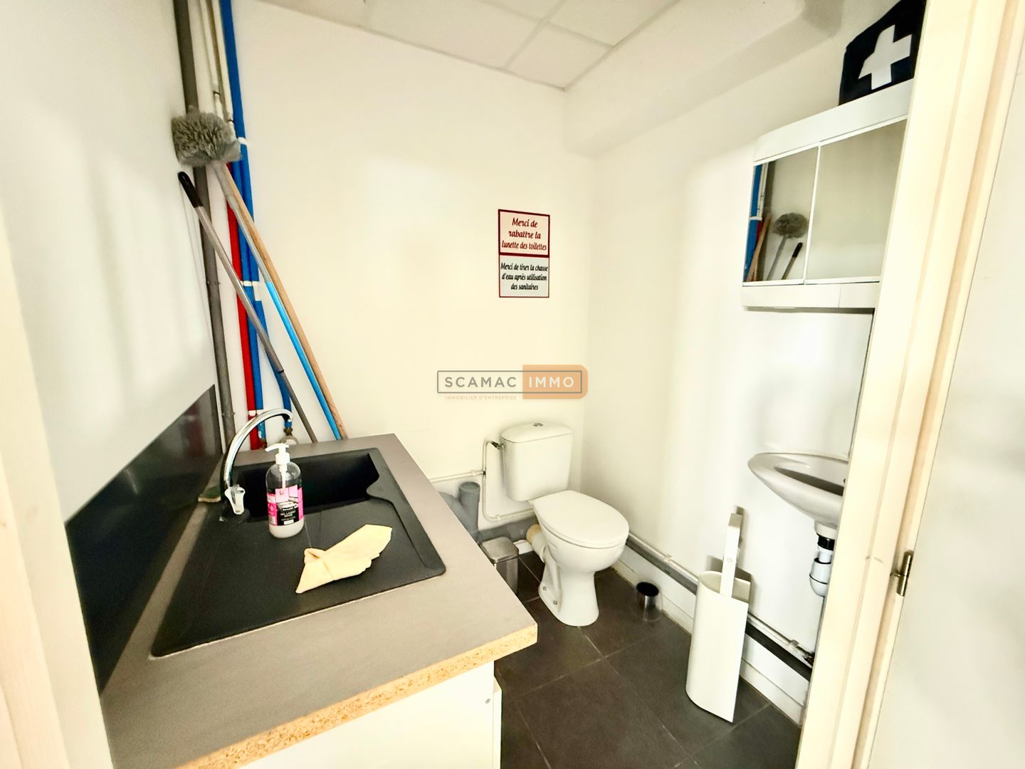 local d'activités de 170m², Puget-sur Argens (Var)