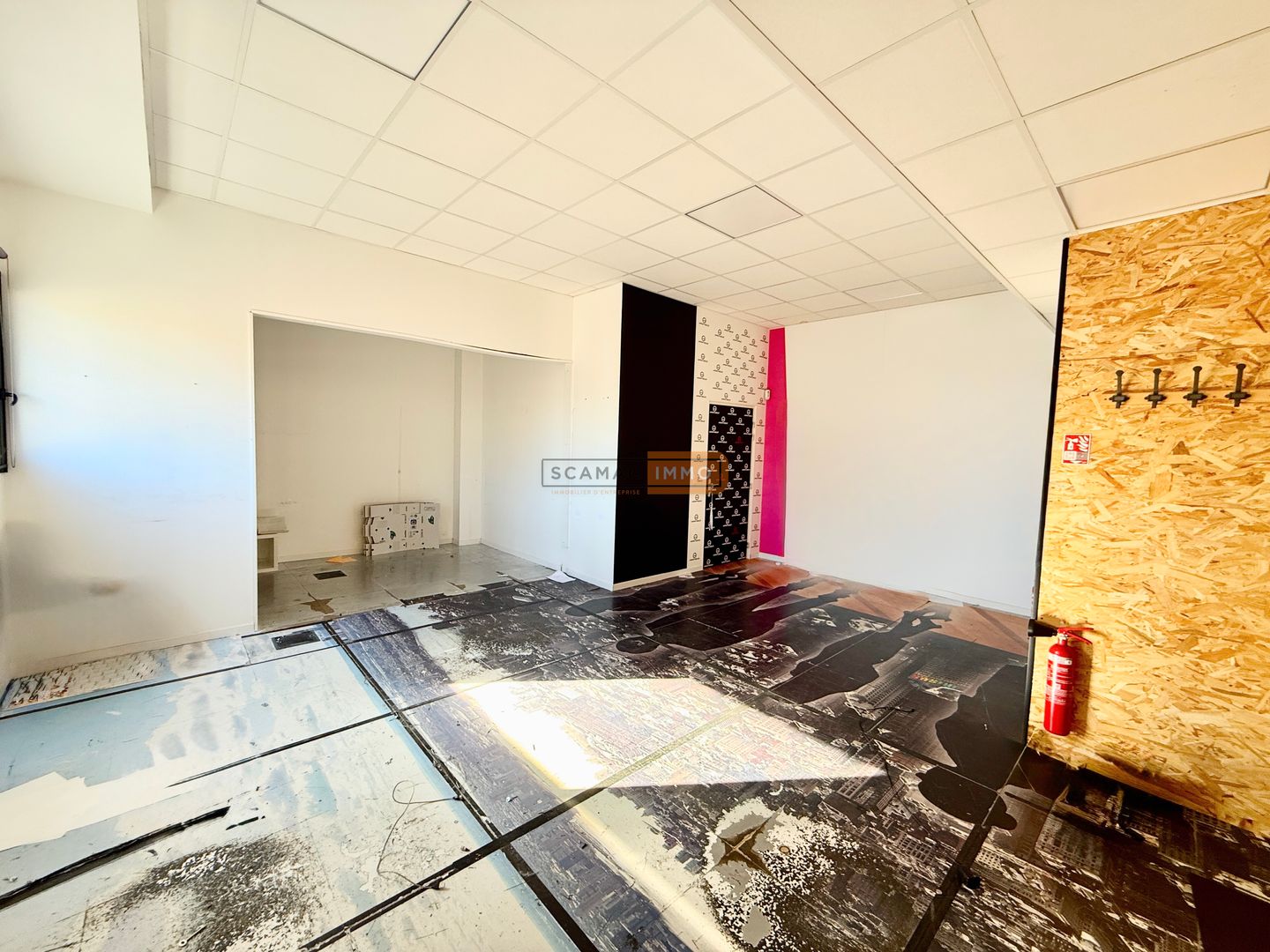 local d'activités de 170m², Puget-sur Argens (Var)