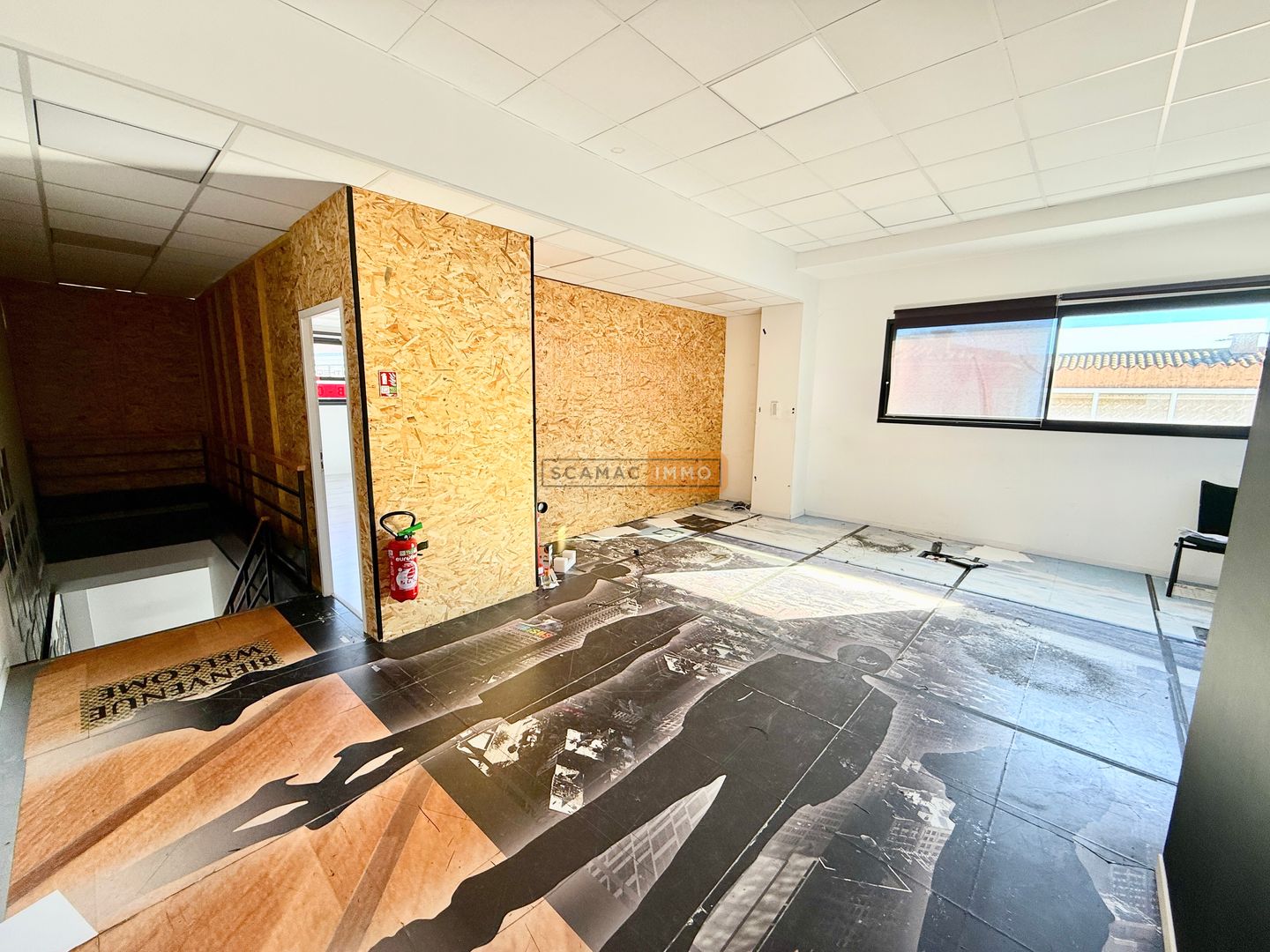 local d'activités de 170m², Puget-sur Argens (Var)