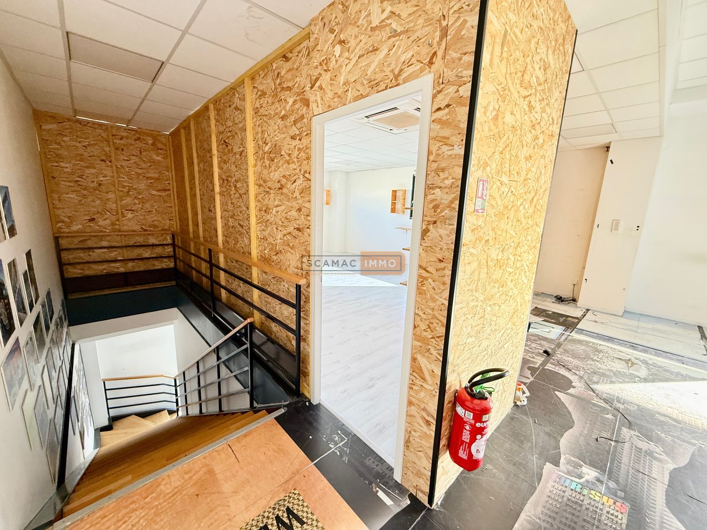 local d'activités de 170m², Puget-sur Argens (Var)