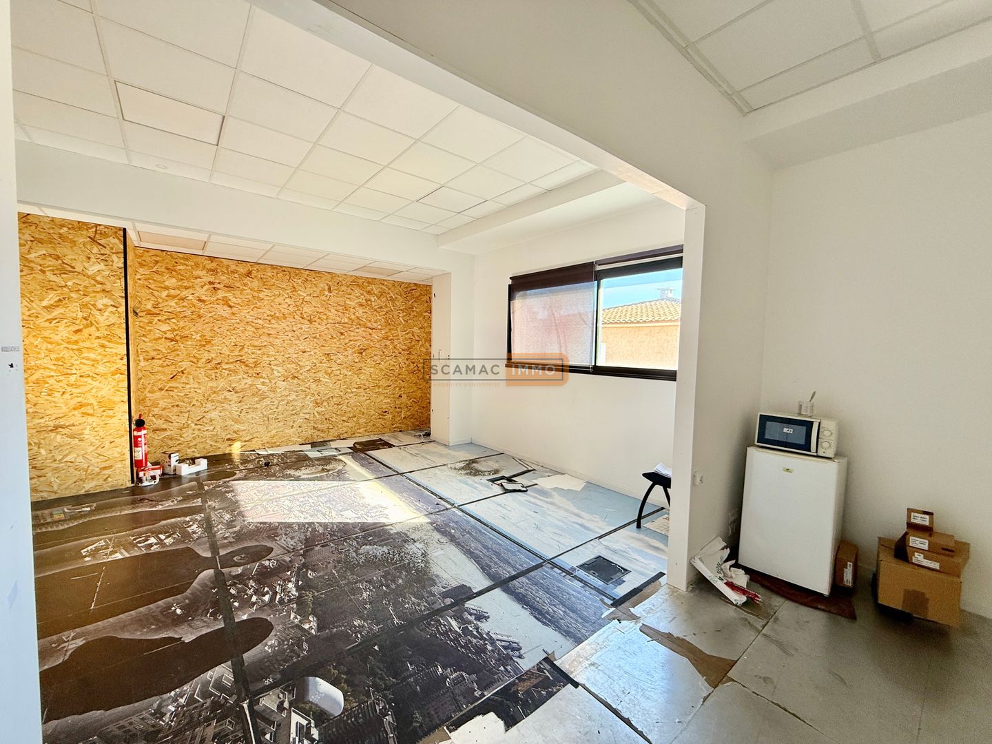 local d'activités de 210m², Puget-sur Argens (Var)