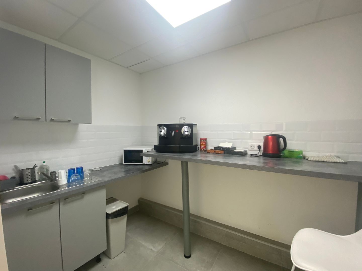 bureau de 15m², Marseille 10 (Bouches-du-Rhône)
