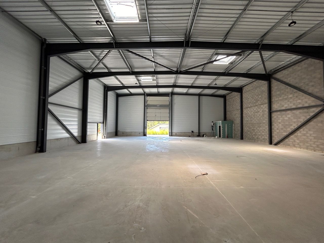 entrepôt de 500m², Signes (Var)