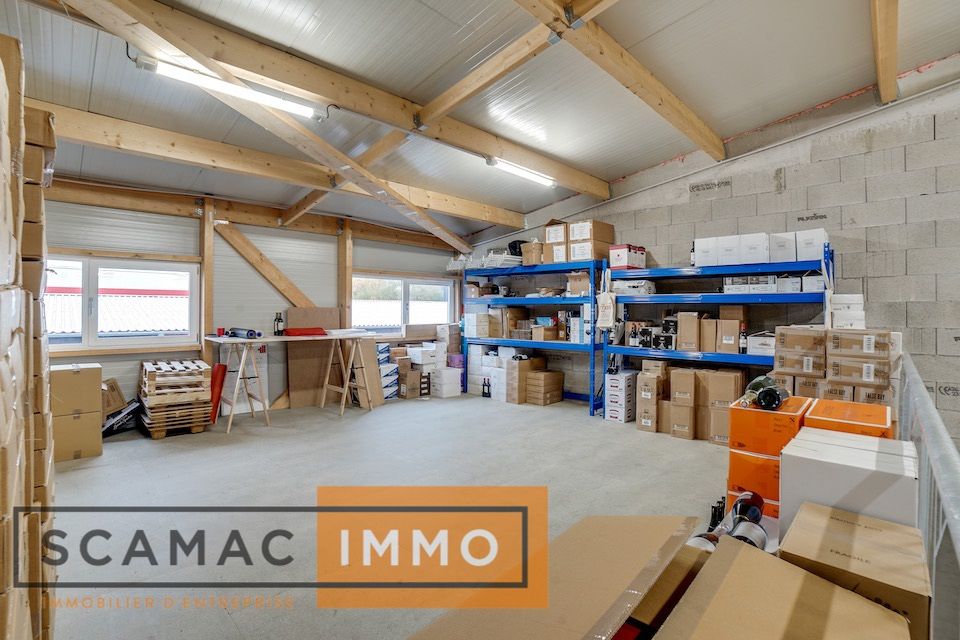 local d'activités de 28m², Brétigny-sur-Orge (Essonne)
