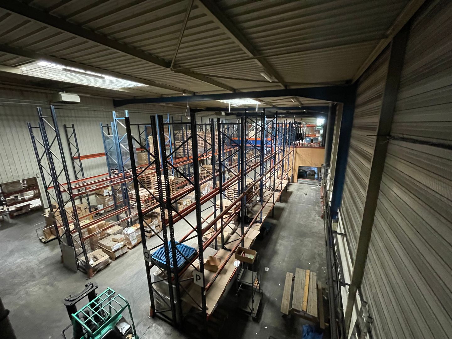 local d'activités de 3&nbsp;700m², Torcy (Seine-et-Marne)