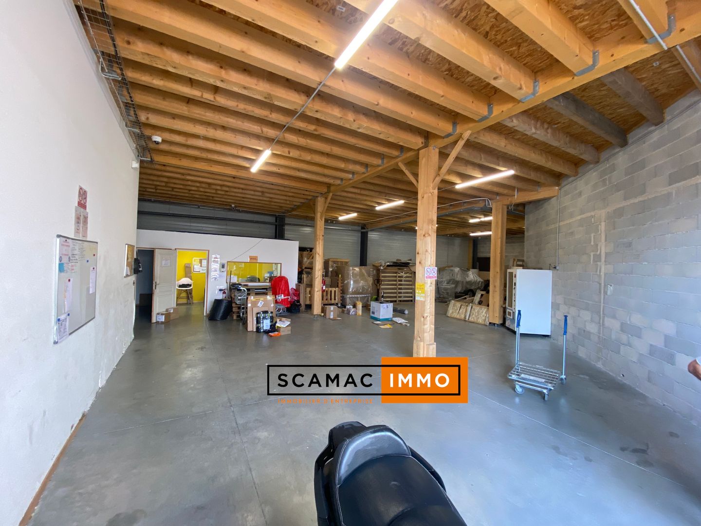 entrepôt de 460m², La Farlède (Var)