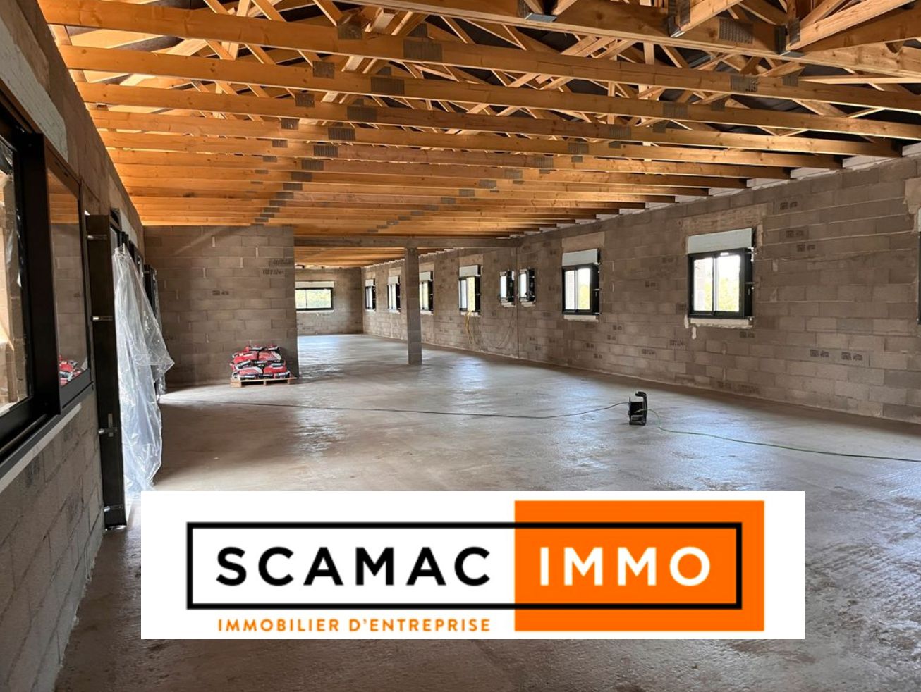 bureau de 267m², Cavaillon (Vaucluse)