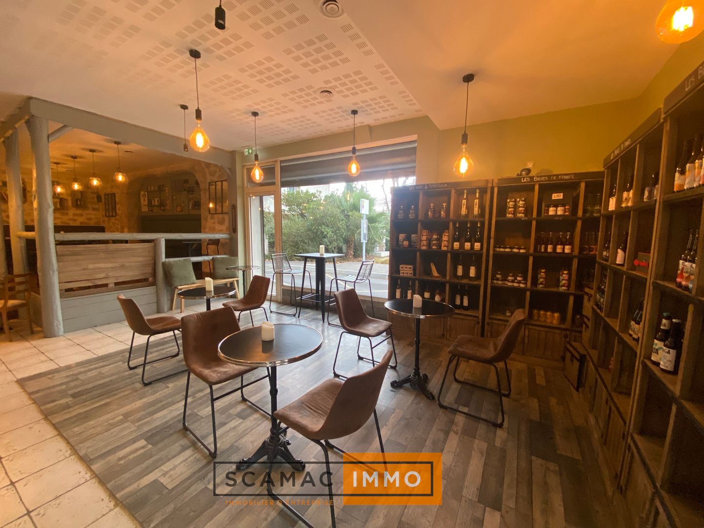 local commercial de 120m², Marignane (Bouches-du-Rhône)
