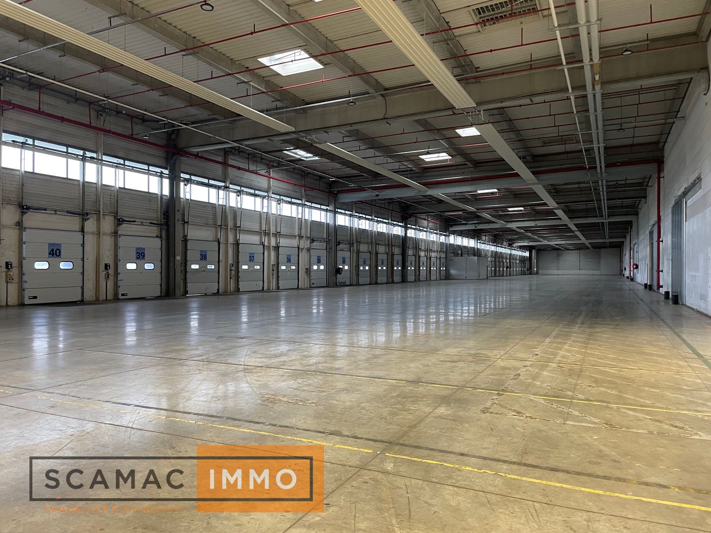 entrepôt de 41&nbsp;918m², Combs-la-Ville (Seine-et-Marne)