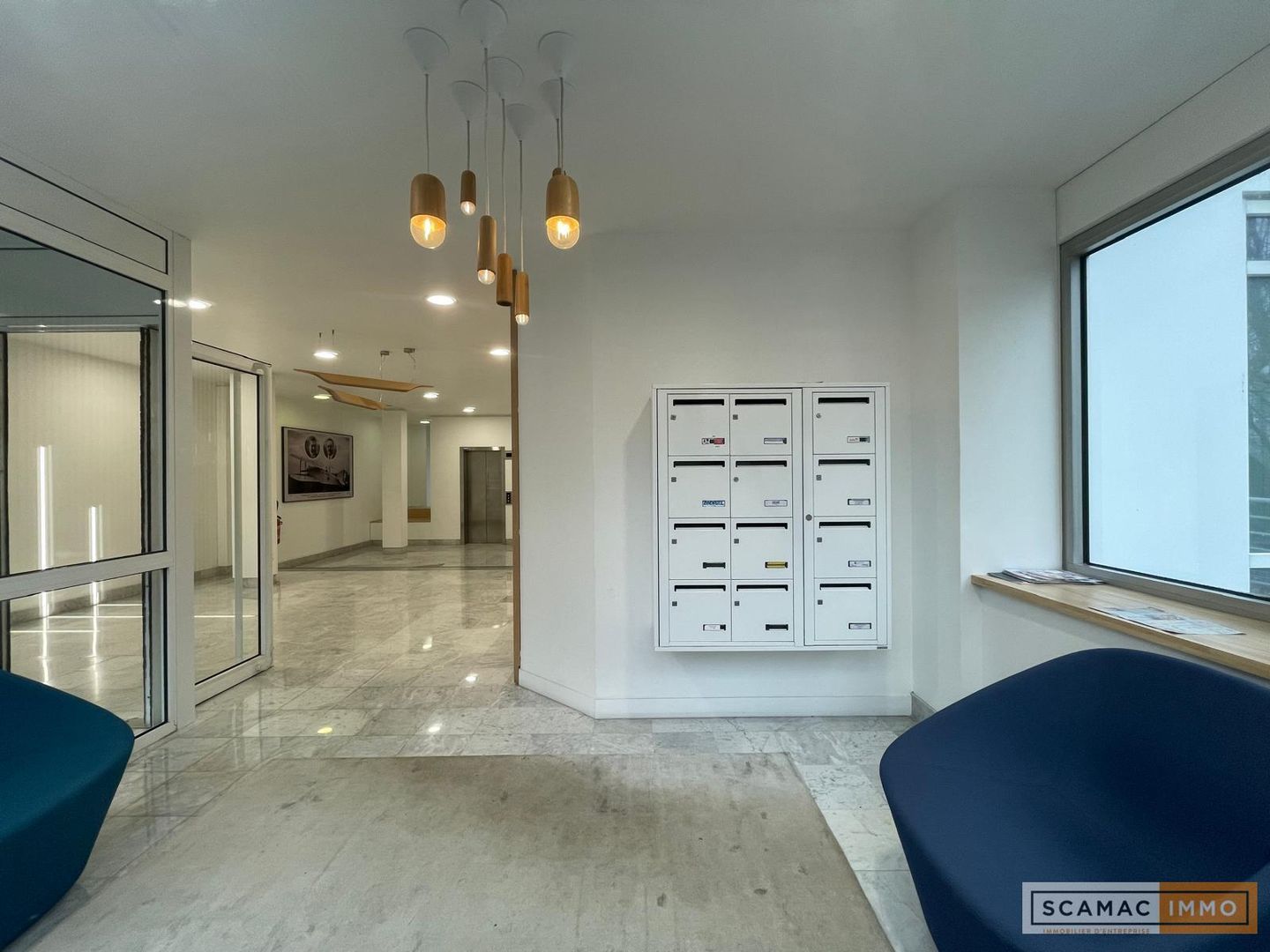 local d'activités de 152m², Vélizy-Villacoublay (Yvelines)