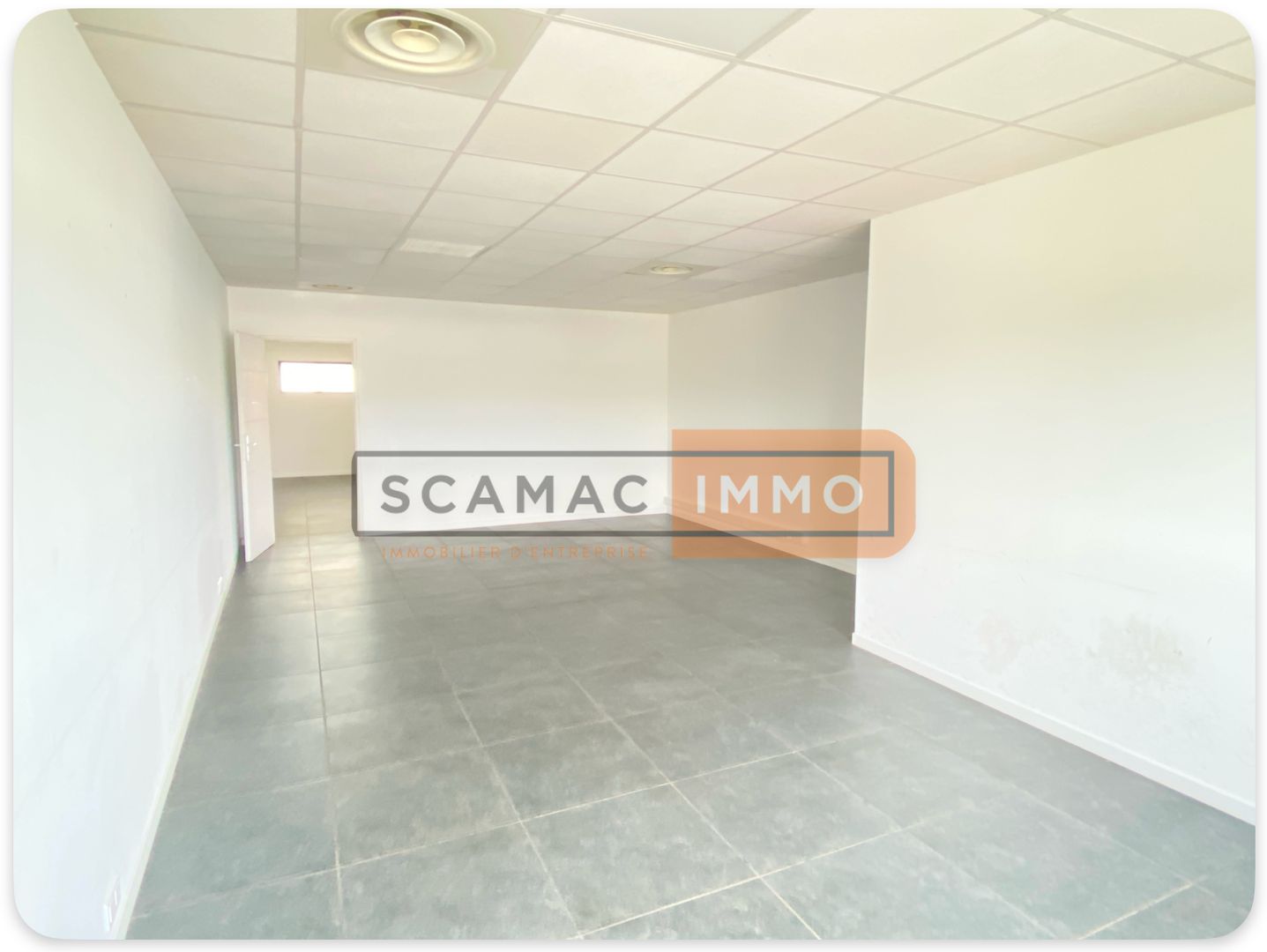 bureau de 173m², Fréjus (Var)