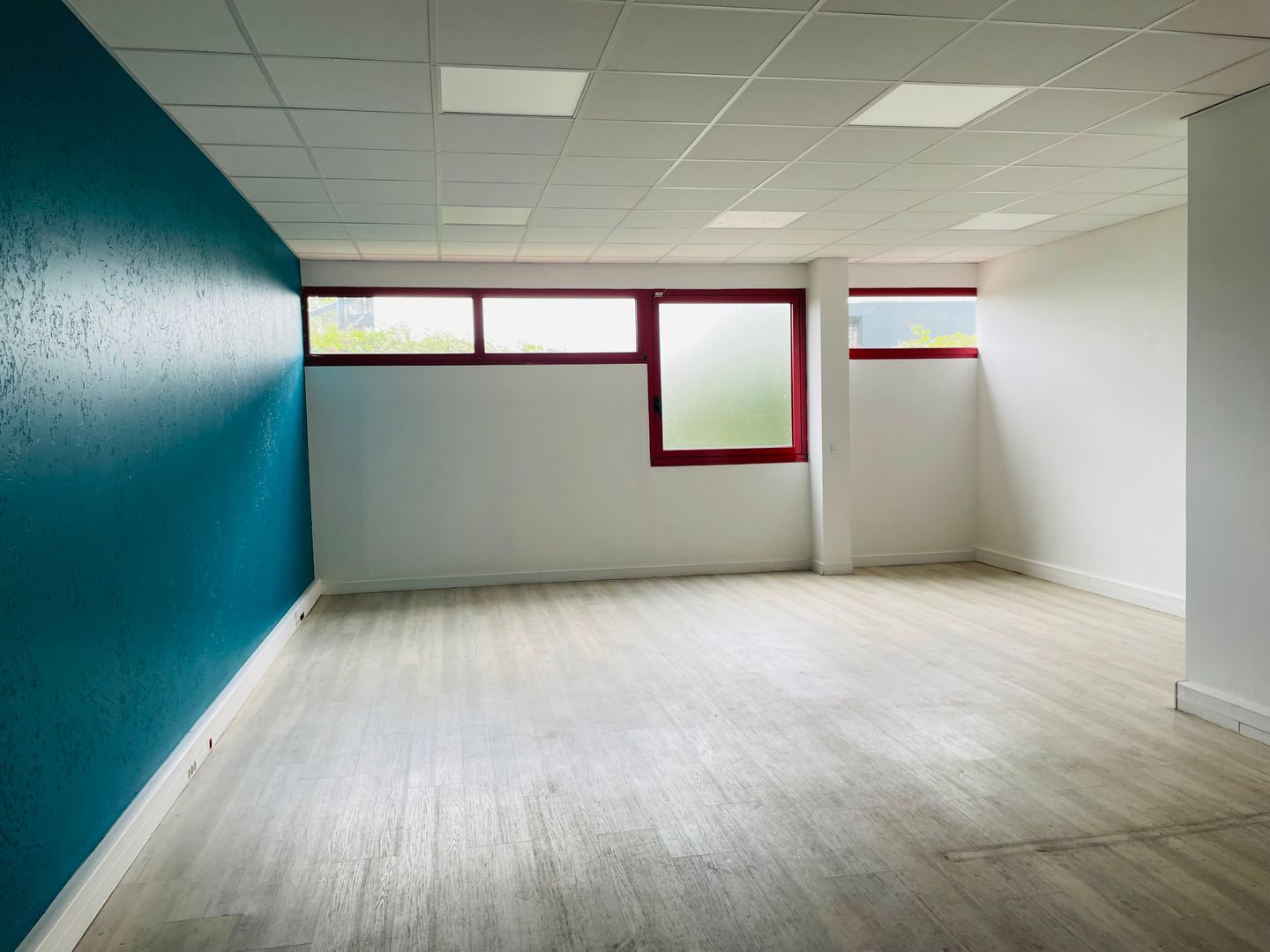 entrepôt de 3 939m², Créteil (Val-de-Marne)