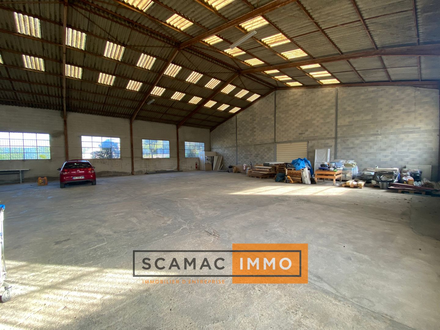 entrepôt de 500m², Gardanne (Bouches-du-Rhône)