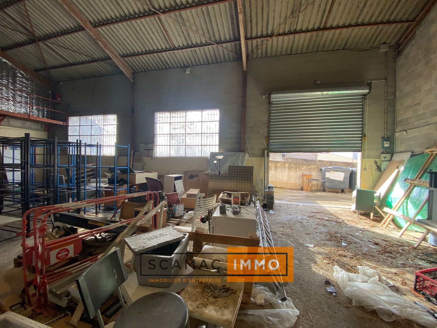 entrepôt de 500m², Gardanne (Bouches-du-Rhône)