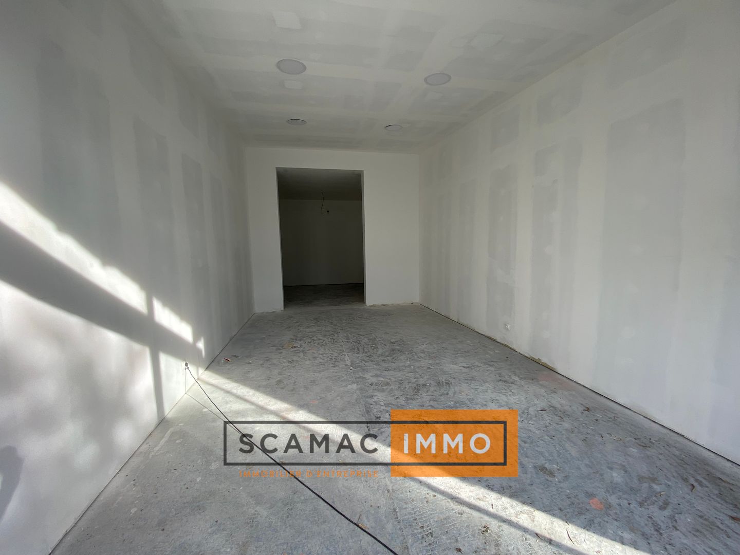 local commercial de 50m², Gardanne (Bouches-du-Rhône)