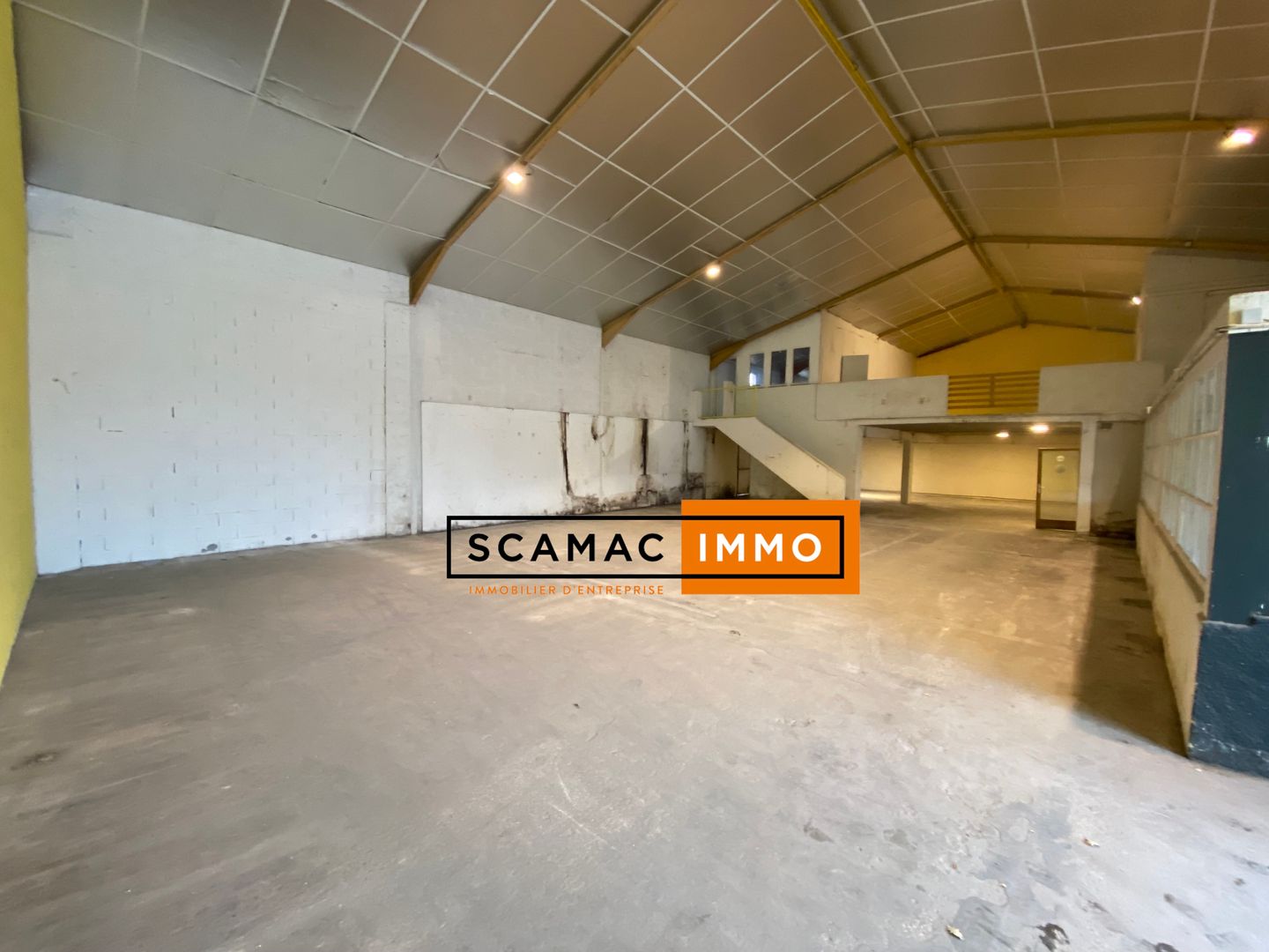 entrepôt de 480m², Hyères (Var)