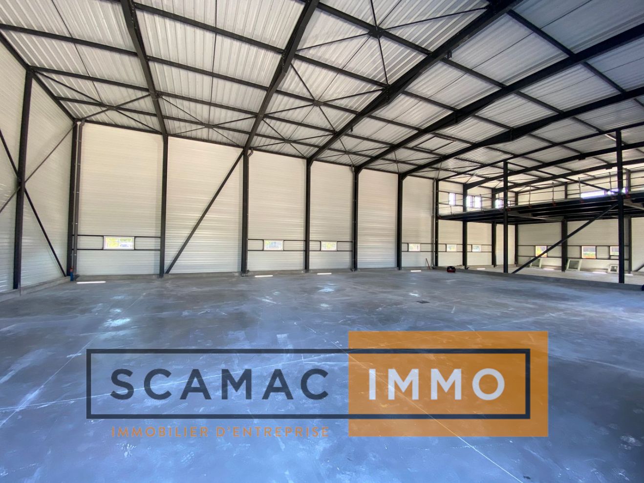 entrepôt de 200m², Vedène (Vaucluse)