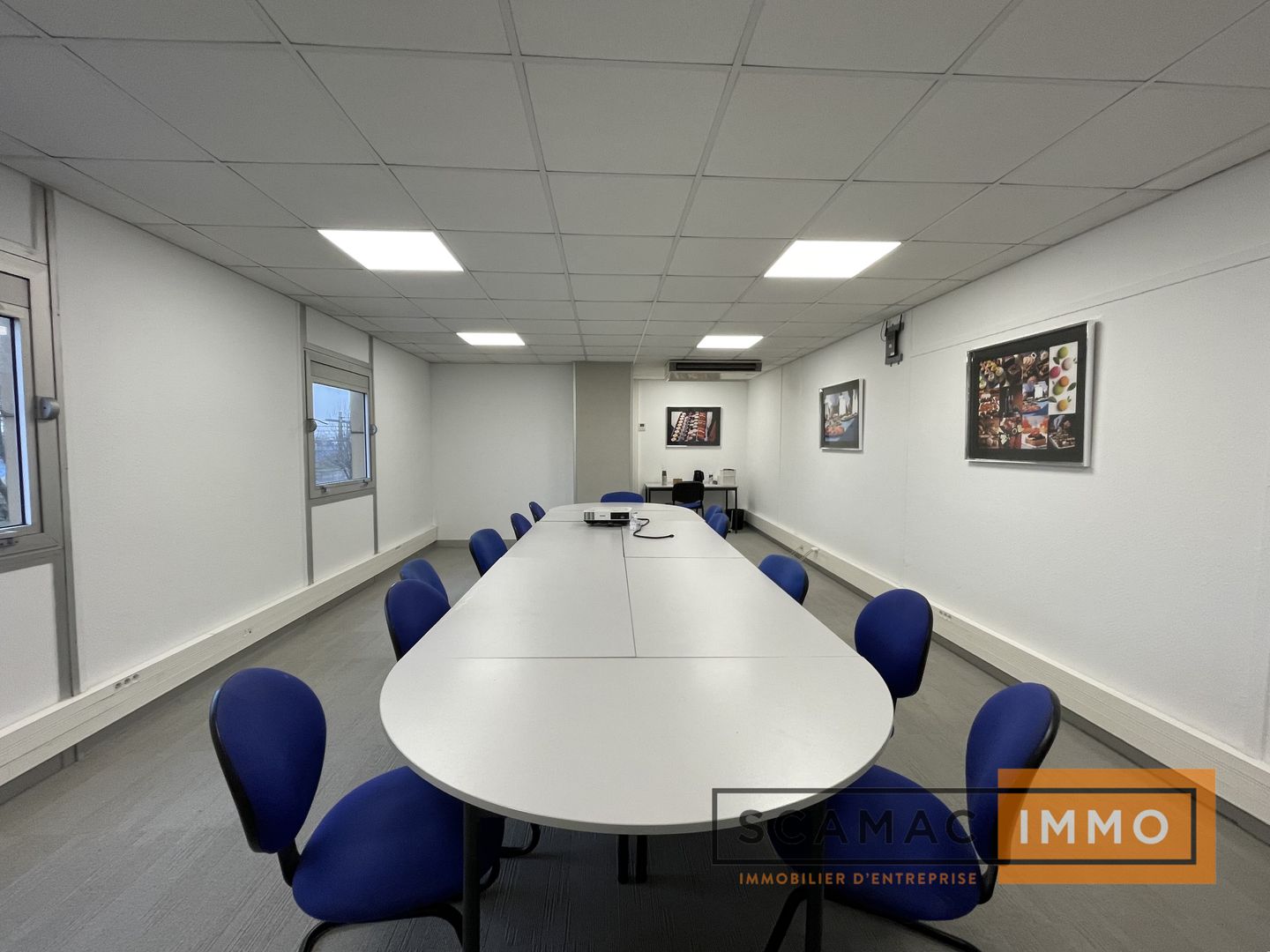 local d'activités de 2 227m², Orly (Val-de-Marne)