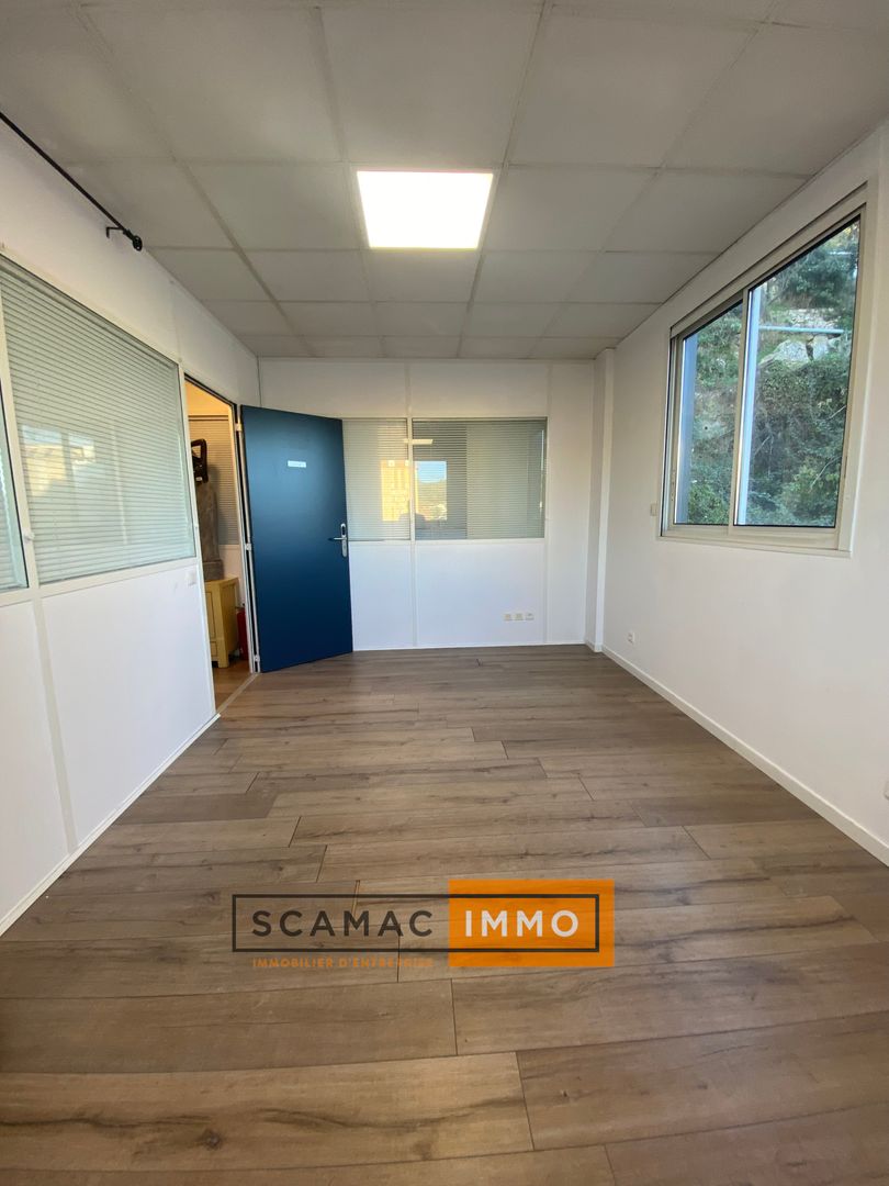 local d'activités de 15m², Marseille 11 (Bouches-du-Rhône)