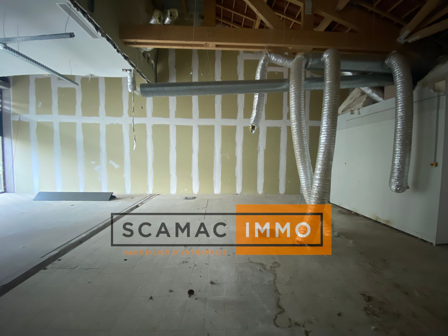 local commercial de 115m², Marseille 11 (Bouches-du-Rhône)