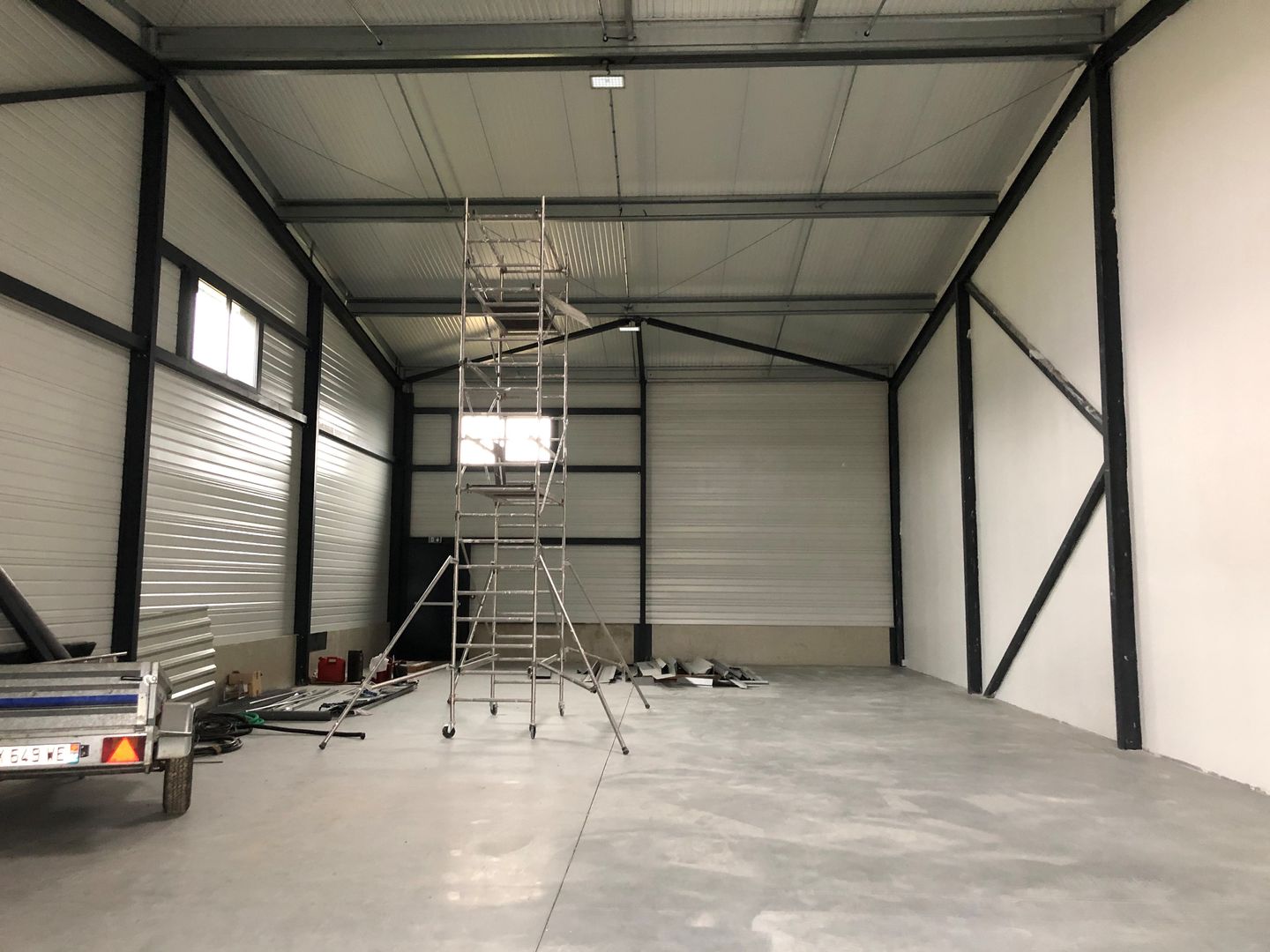 local d'activités de 170m², Sainte-Geneviève (Oise)