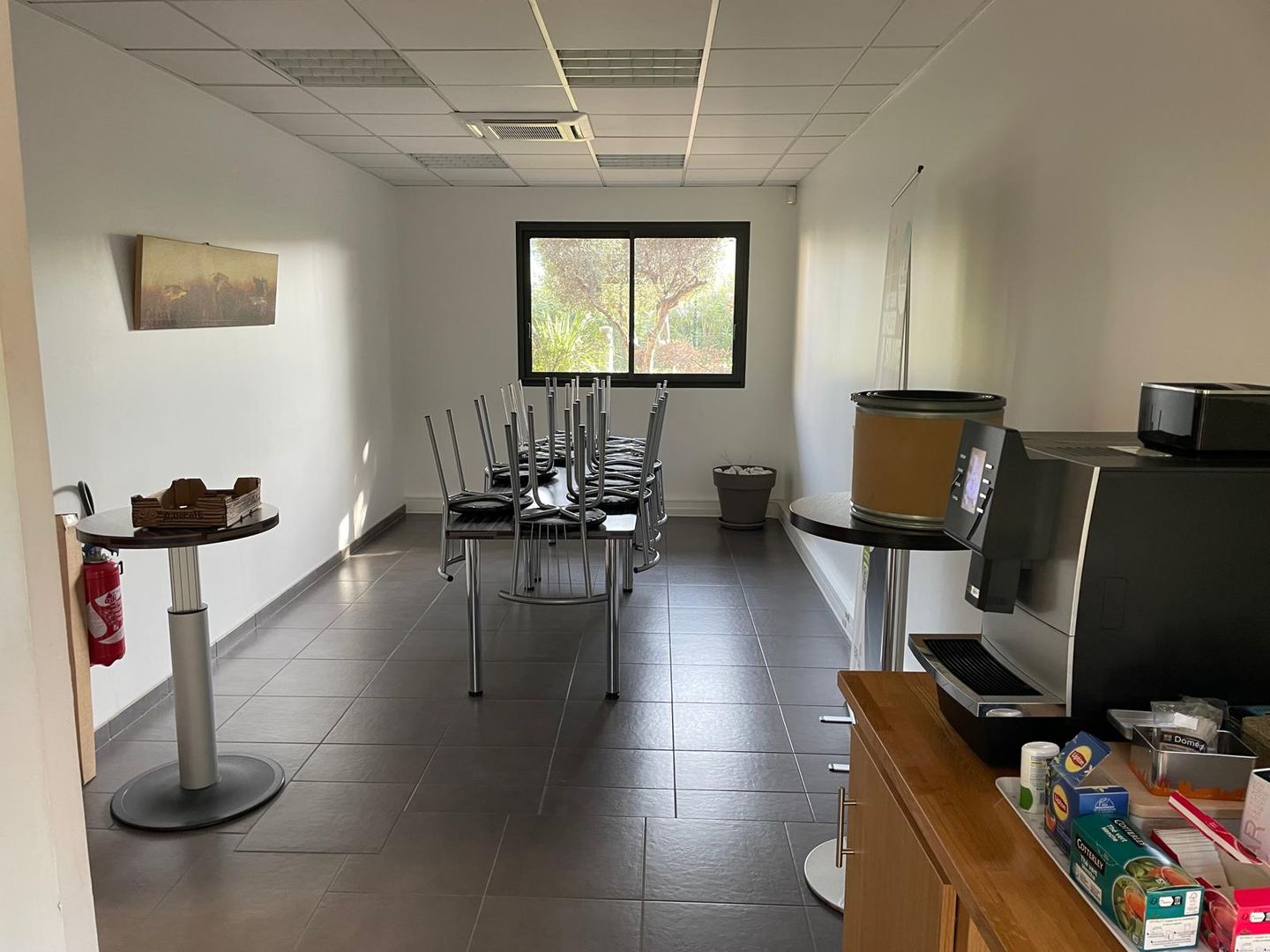 bureau de 525m², Solliès-Pont (Var)