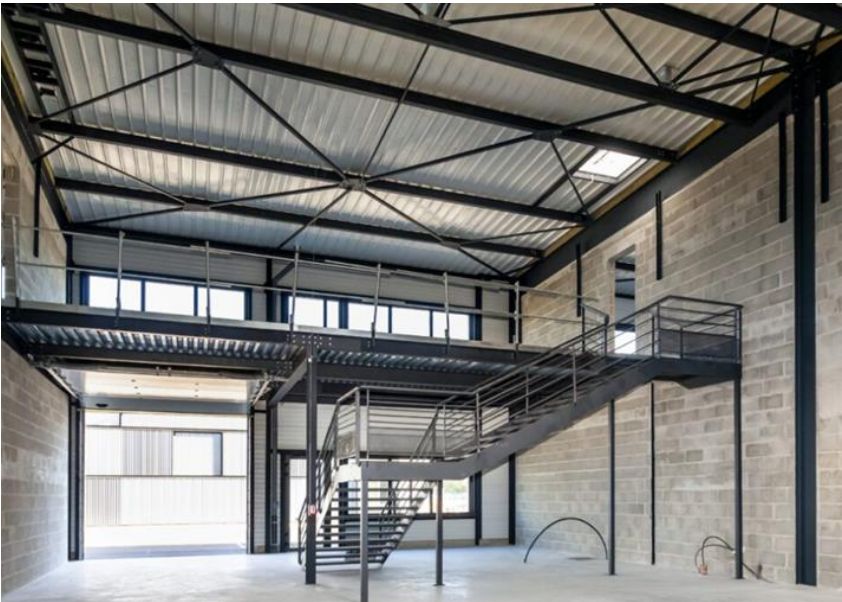 local d'activités de 343m², Groslay (Val-d'Oise)