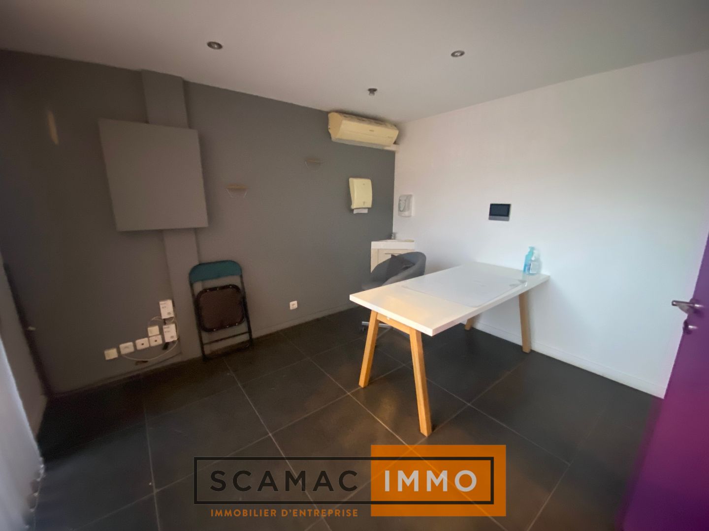 local commercial de 80m², Auriol (Bouches-du-Rhône)