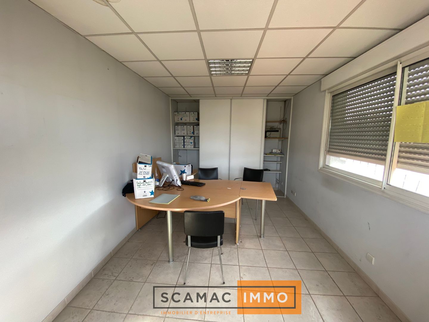 bureau de 33m², Les Milles (Bouches-du-Rhône)