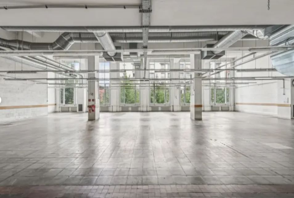 entrepôt de 3&nbsp;670m², Paris 13 (Paris)
