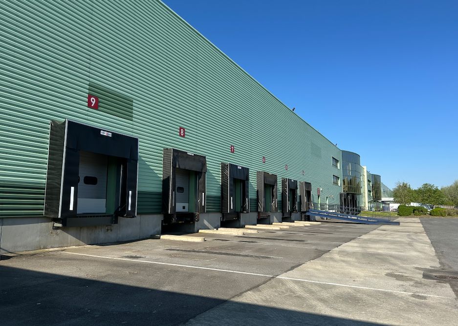 entrepôt de 9 210m², Roissy-en-Brie (Seine-et-Marne)