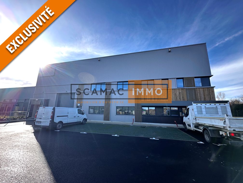 local d'activités de 1&nbsp;675m², Vaires-sur-Marne (Seine-et-Marne)