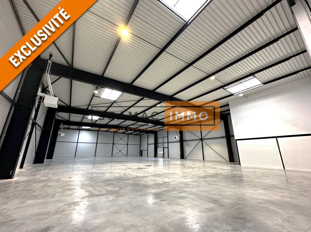 local d'activités de 1&nbsp;675m², Vaires-sur-Marne (Seine-et-Marne)