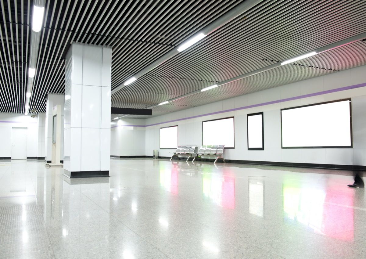 local d'activités de 750m², Ollioules (Var)