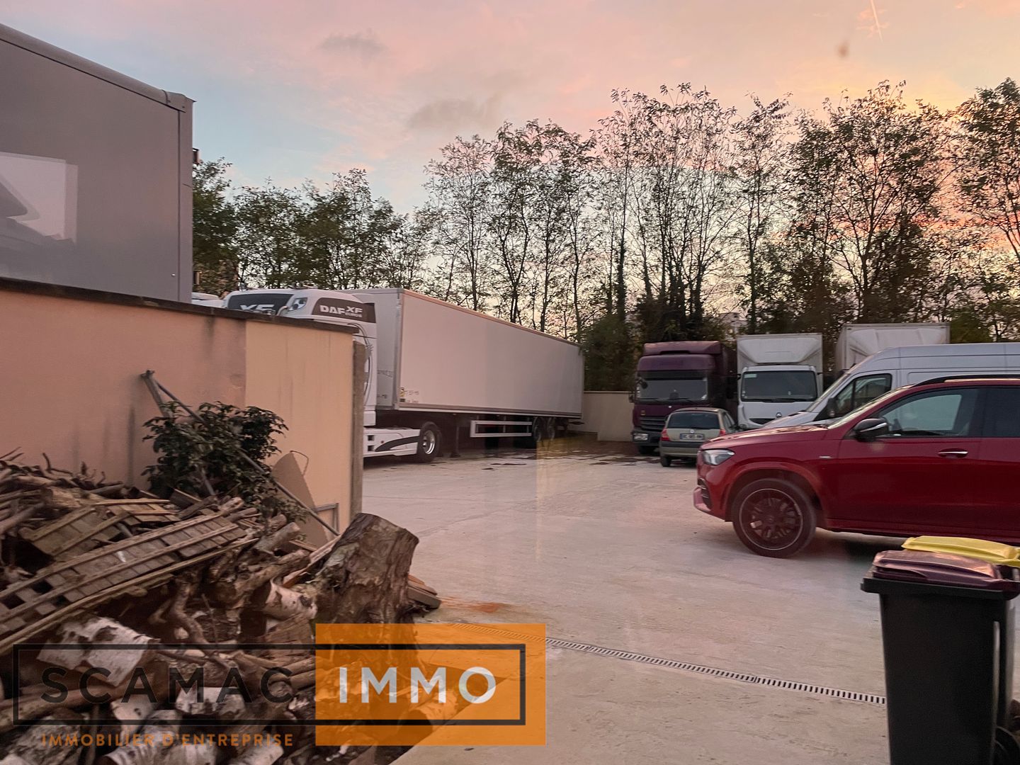 locaux mixtes de 105m², Viry-Châtillon (Essonne)