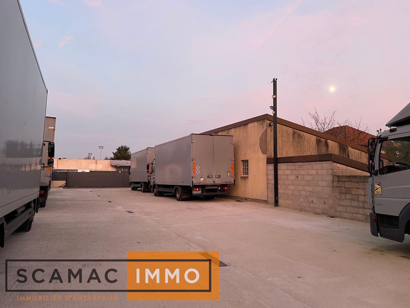 locaux mixtes de 105m², Viry-Châtillon (Essonne)